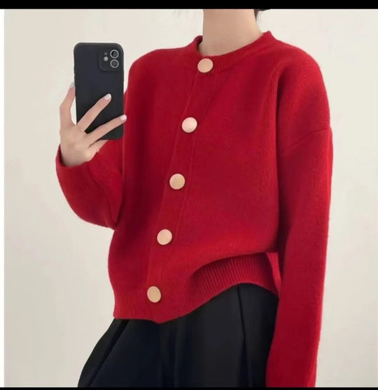 Damen Kuschelige Strickjacke mit großen Knöpfen und elegantem Design Heidi-Mode