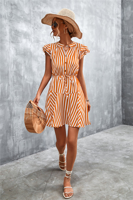 Damen Kurzarm-Kleid im angesagten Streifenlook mit Taillenzug und eleganten Rüschendetails Heidi-Mode