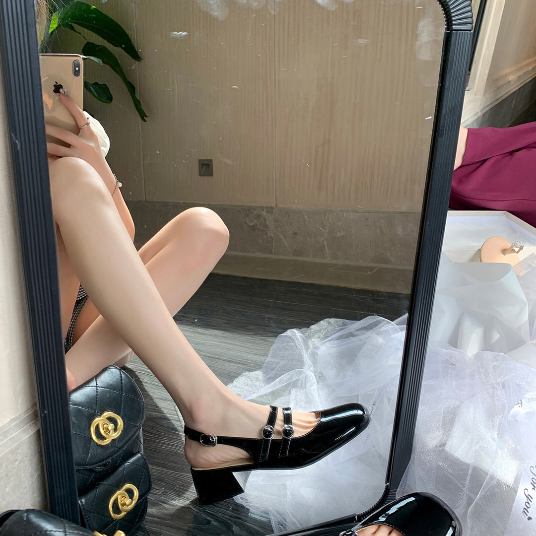 Frauen Chunky Heel Slingback Pumps mit dekorativen Riemenakzenten Heidi-Mode