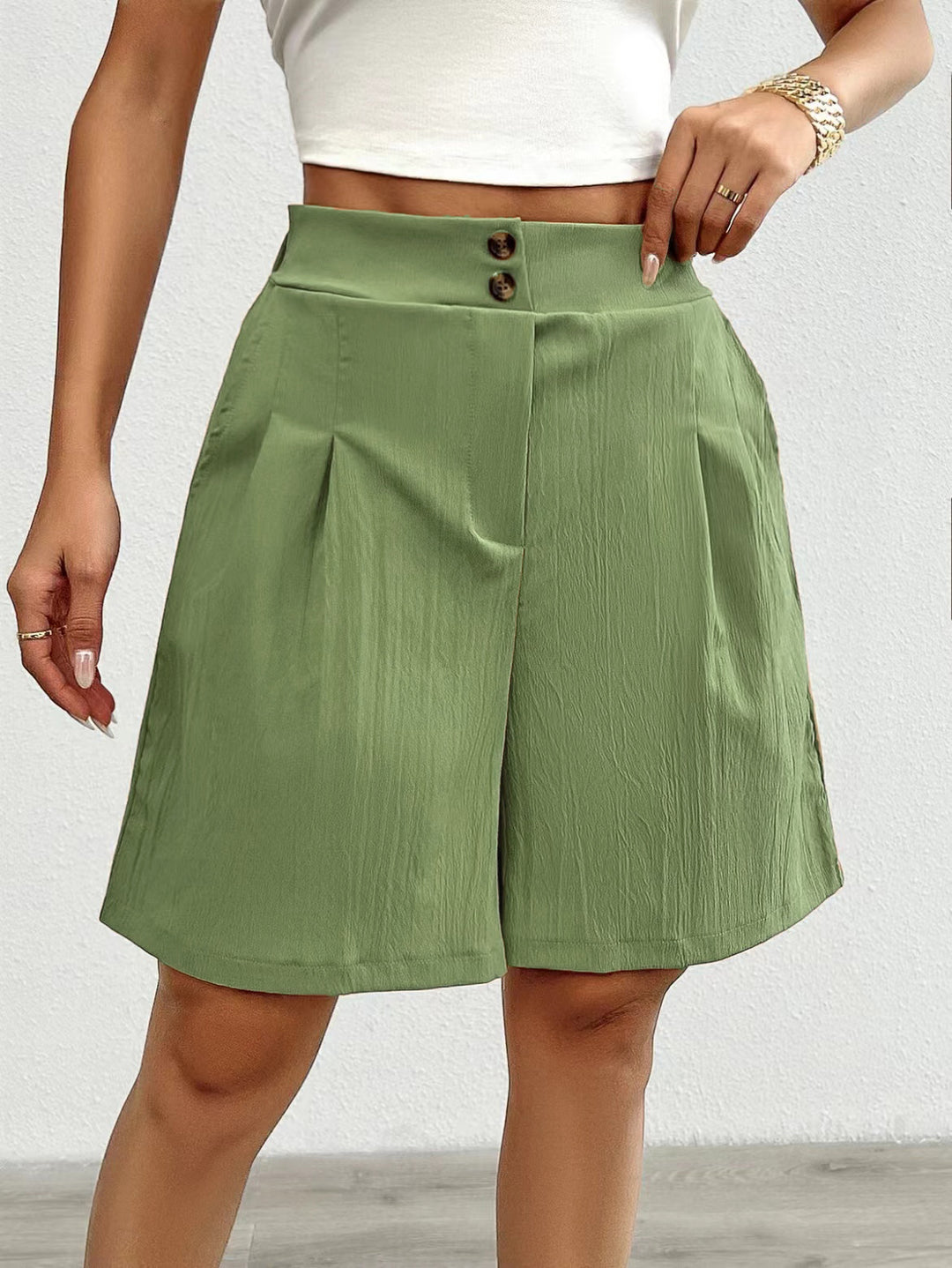 Damen Elegante Shorts mit Knopfverschluss und faltigem Design Heidi-Mode