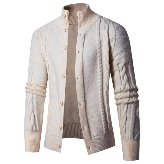 Herren Strickjacke mit klassischem Kabelmuster und hohem Stehkragen Heidi-Mode