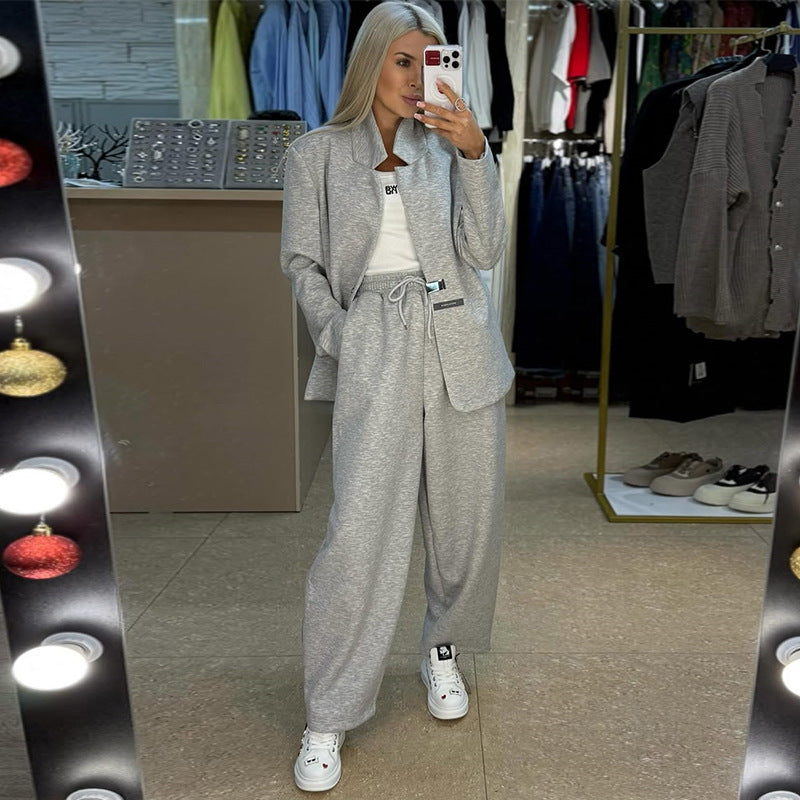 Damen lässige Sweater-Blazer-Kombination mit weit geschnittenen Hosen Heidi-Mode