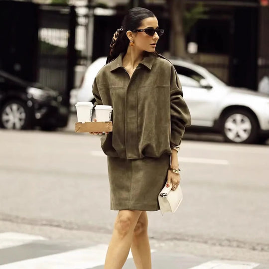 Damen eleganter Bleistiftrock aus hochwertigem Wildlederimitat mit nahtloser Verarbeitung Heidi-Mode