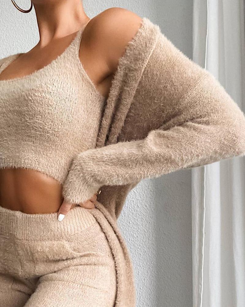 Damen gemütliches Lounge-Set aus feinem Fleece mit offenem Cardigan und Crop-Top Heidi-Mode