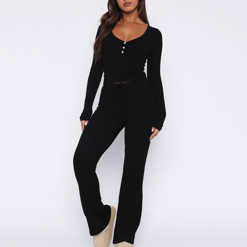 Damen Loungewear-Anzug aus weichem Rippstoff mit Knopfleiste und elastischem Bund Heidi-Mode