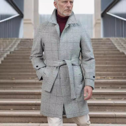 Herren modischer Trenchcoat mit praktischen Taschen und modernem Schnitt Heidi-Mode