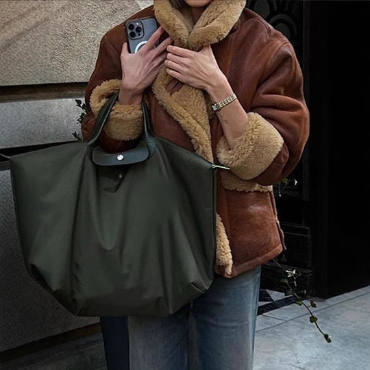 Damen Lässige und modische Teddyjacke mit großem Kragen und weich gefüttertem Innenleben Heidi-Mode