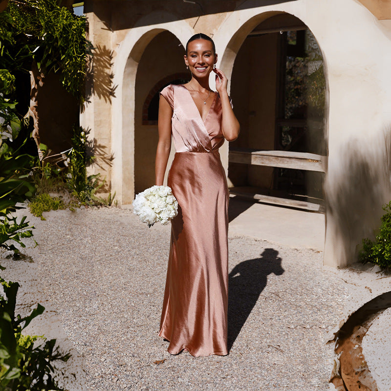 Damen Elegantes Langkleid mit V-Ausschnitt und fließendem Schnitt Heidi-Mode