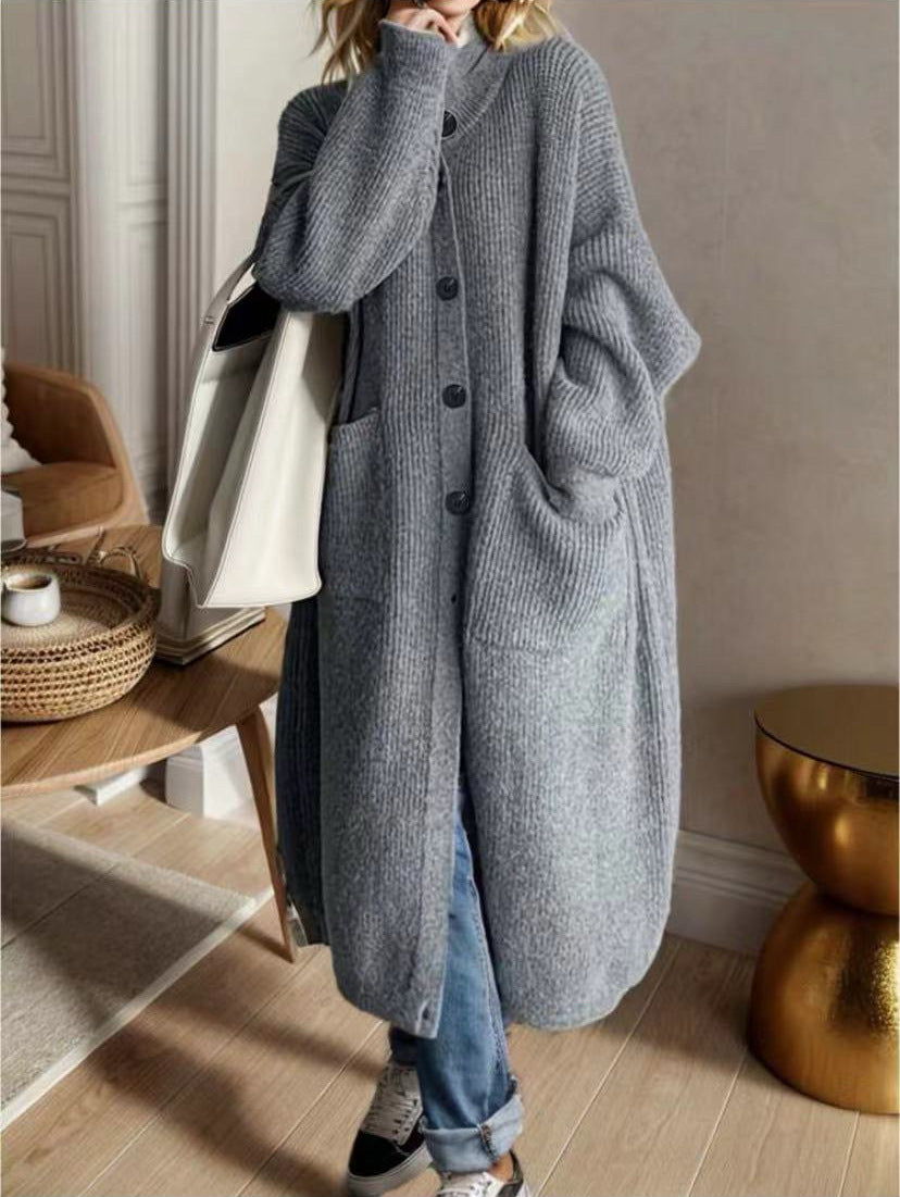 Damen Modische Strickjacke mit großzügigen Taschen und Knopfdetail Heidi-Mode