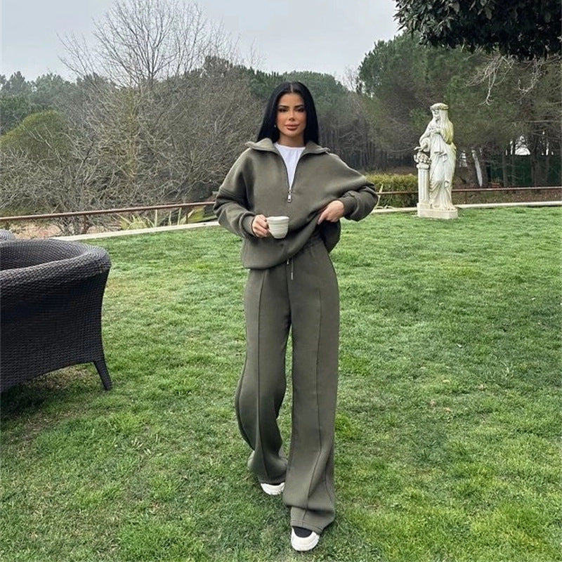 Damen bequemer Fleece-Athleisure-Anzug mit Stehkragen und Reißverschluss Heidi-Mode