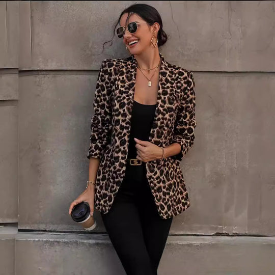 Damen Blazer mit modernem Leopardenmuster und elegantem Schnitt Heidi-Mode