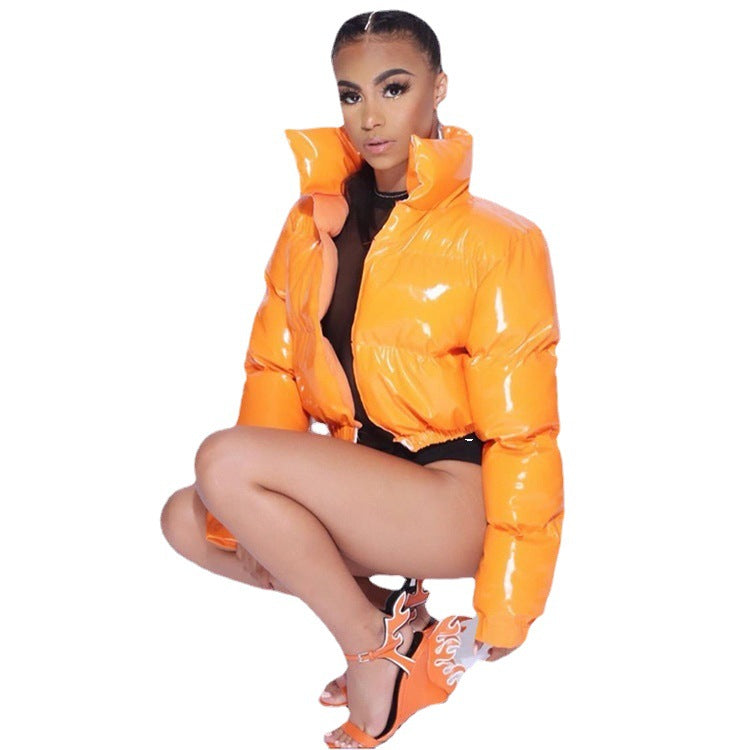 Damen modische kurze Steppjacke mit glänzendem Finish Heidi-Mode