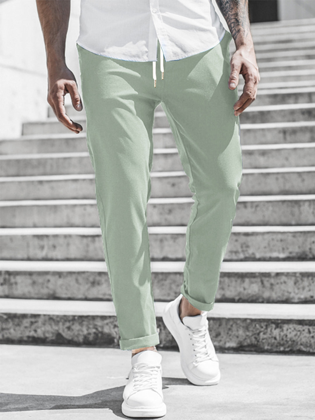 Herren Sportliche Chino-Hose mit flexiblem Bund und modernen Details Heidi-Mode