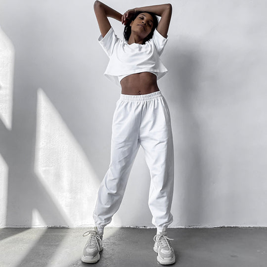 Damen sportliches Lounge-Set mit cropped Oberteil und bequemen Jogginghose Heidi-Mode
