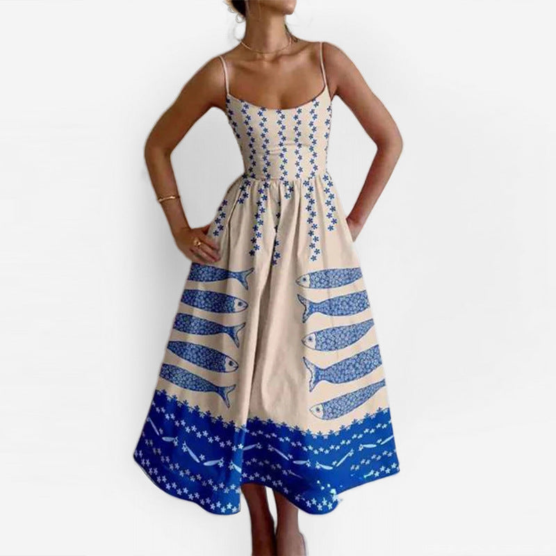Heidi Mode | Einfarbiges Kleid mit U-Ausschnitt und Strapsen