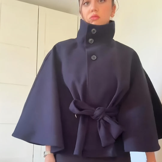 Damen elegante Überwurfjacke mit modernem Knopfdetail Heidi-Mode