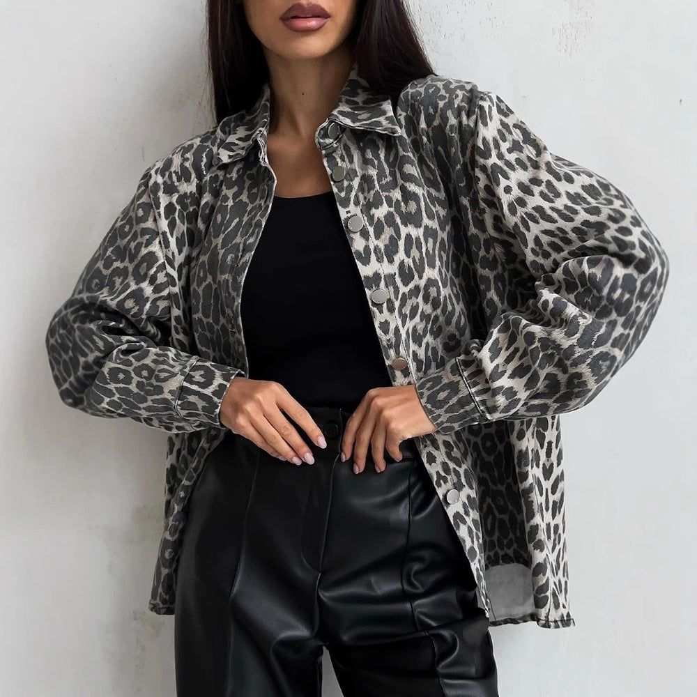 Damen Oversized Jeansjacke mit setzen Leo-Muster Heidi-Mode