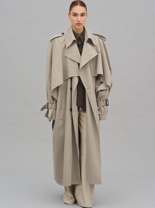 Damen Oversized Trenchcoat mit detailreichen Drapierungen und modischem Schnitt Heidi-Mode