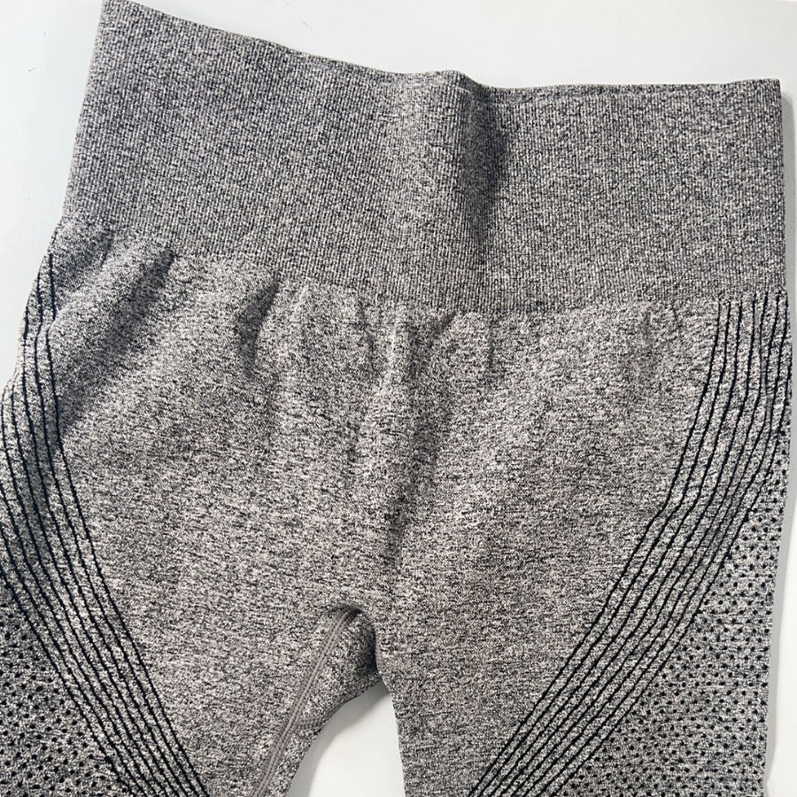 Damen Hochwertige Sportleggings mit atmungsaktiven Mesh-Einsätzen und nahtlosem Design Heidi-Mode