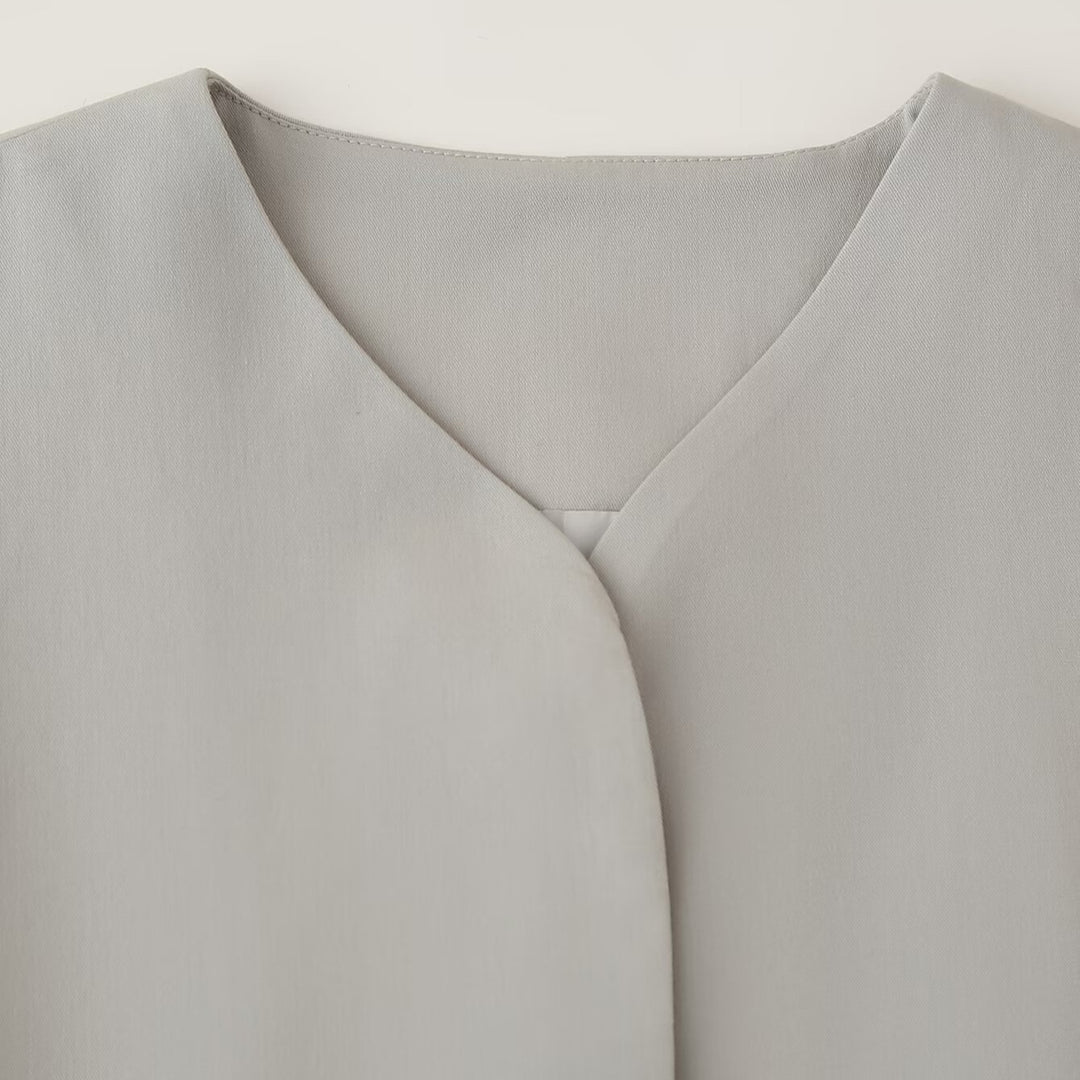 Damen modische Jacke mit minimalistischer Schnittführung und seitlichen Taschen Heidi-Mode