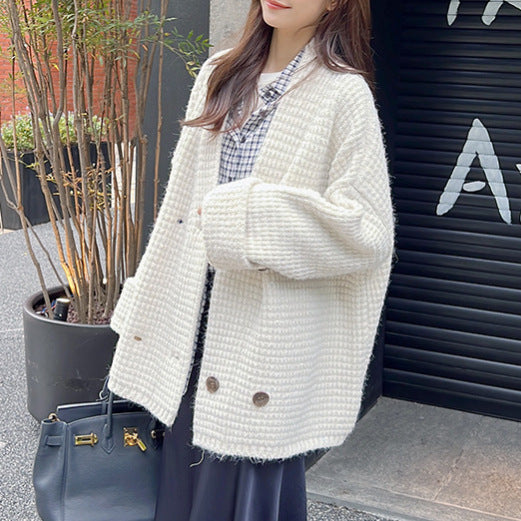 Damen Strickjacke mit doppeltem Knopfverschluss und weichem Material Heidi-Mode