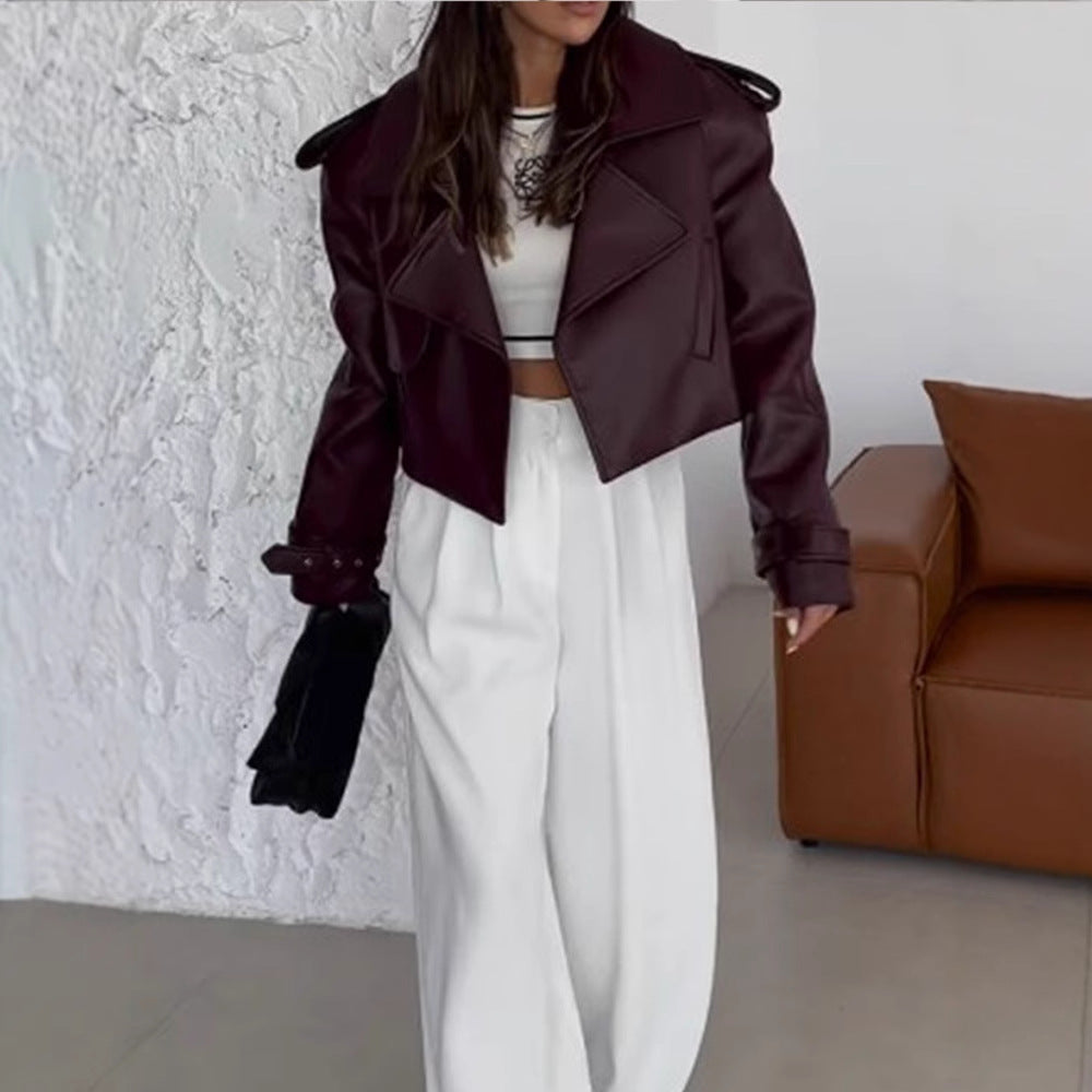 Damen modische Kunstlederjacke mit oversized Schnitt und breitem Kragen Heidi-Mode