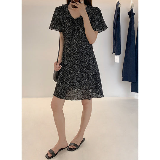 Damen Blusenkleid mit floralem Muster und V-Ausschnitt Heidi-Mode