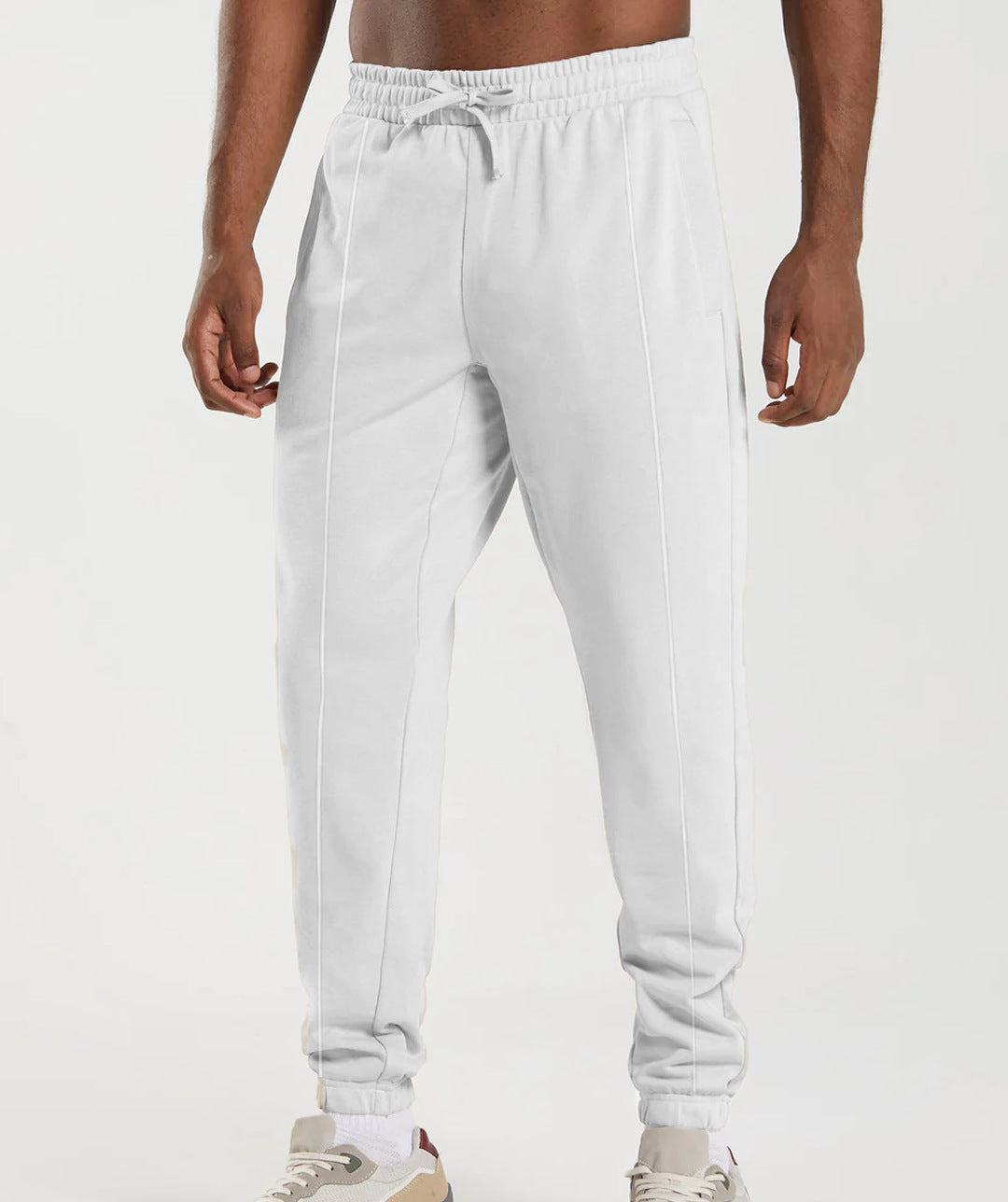 Herren Sportliche Jogginghose mit elastischem Bund und seitlichen Taschen Heidi-Mode