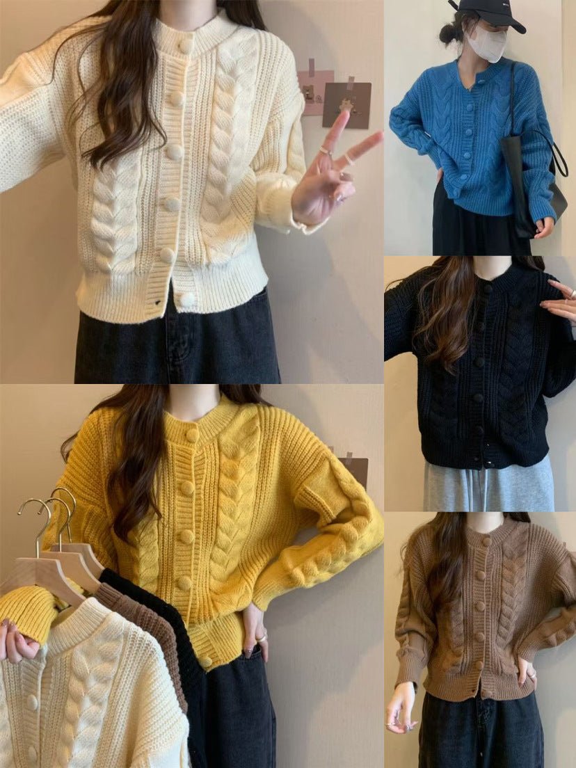 Damen gemütlicher Strickcardigan mit geflochtenem Muster und großen Knöpfen Heidi-Mode