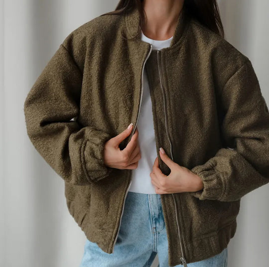 Damen Modische Bomberjacke aus weichem Wollmix mit Extragroßen Ärmeln Heidi-Mode