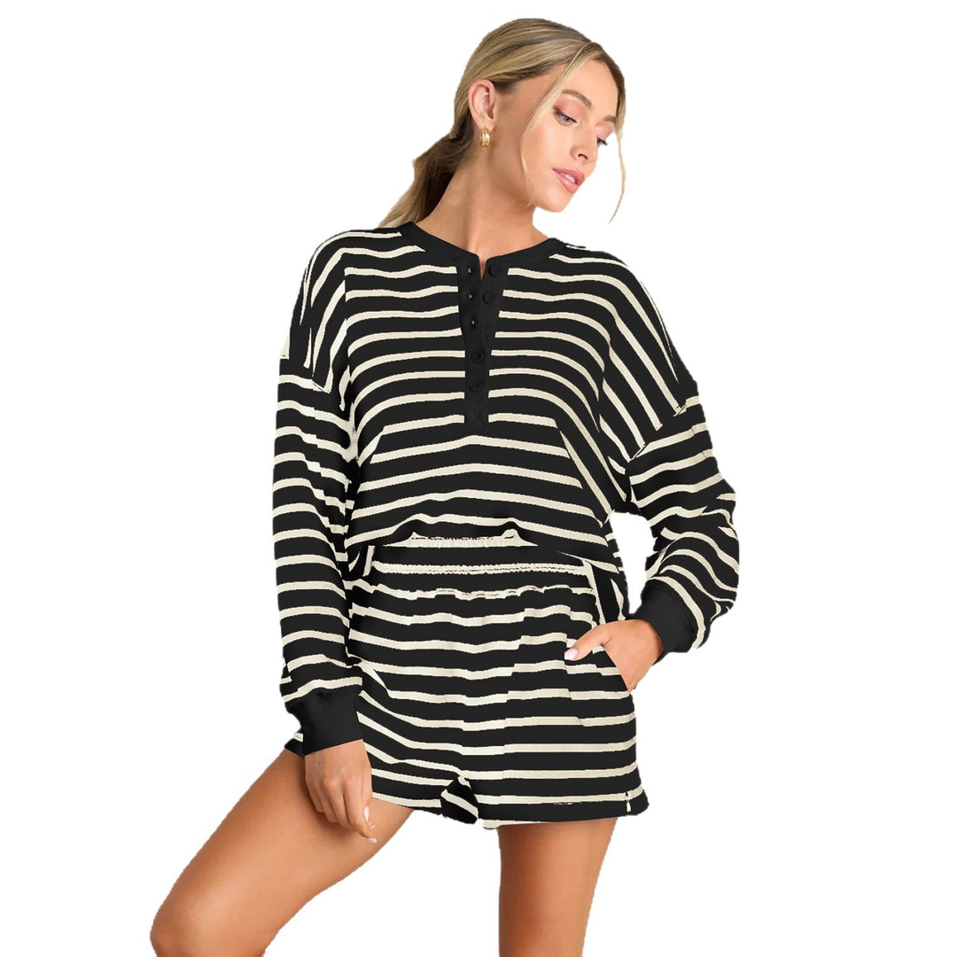 Damen Lässiges Set aus gestreiftem Oberteil und Shorts im Sport-Look Heidi-Mode