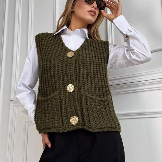 Damen Strickweste mit goldenen Knöpfen und Taschen Heidi-Mode