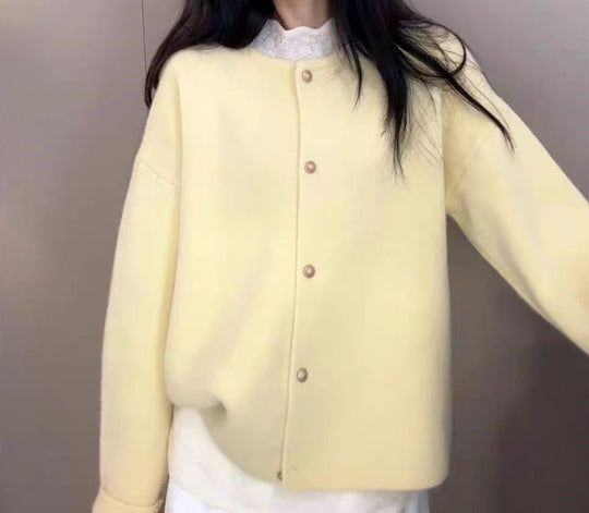 Damen Grobstrickjacke mit eleganter Knopfleiste und lässigem Schnitt Heidi-Mode
