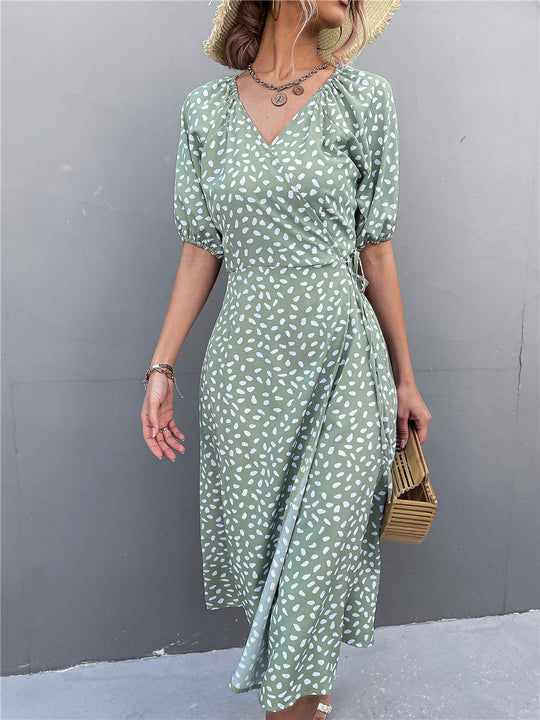 Damen Wickelkleid mit eleganten Puffärmeln und modernem Muster Heidi-Mode