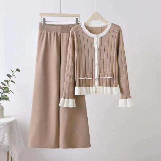 Damen elegantes Strick-Loungewear-Set mit aufgesetzten Taschen und Rüschen Heidi-Mode