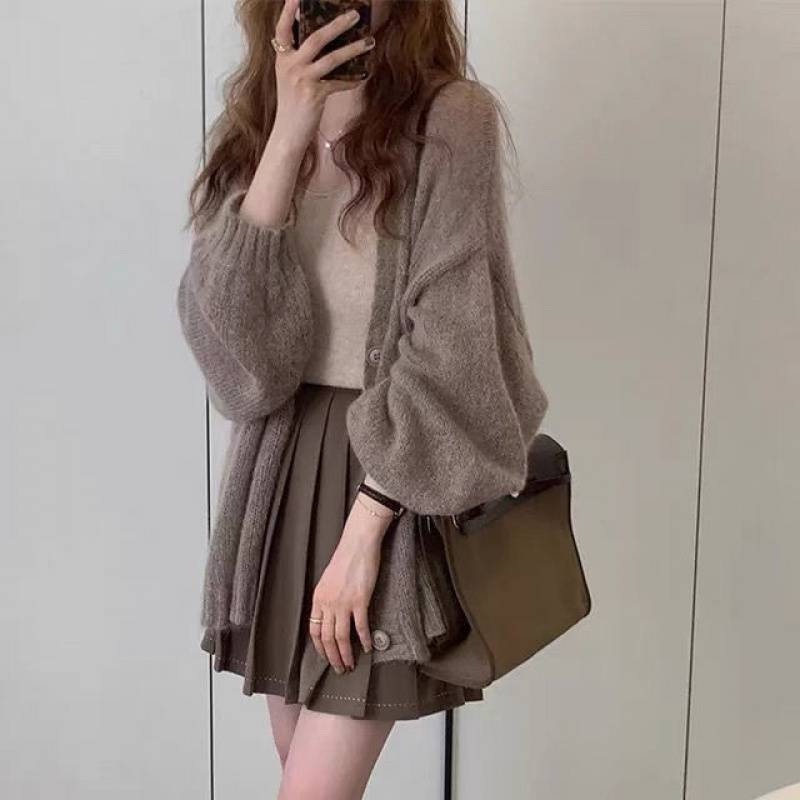 Damen Flauschiger Strickcardigan mit voluminösen Ärmeln und Knopfdetails Heidi-Mode