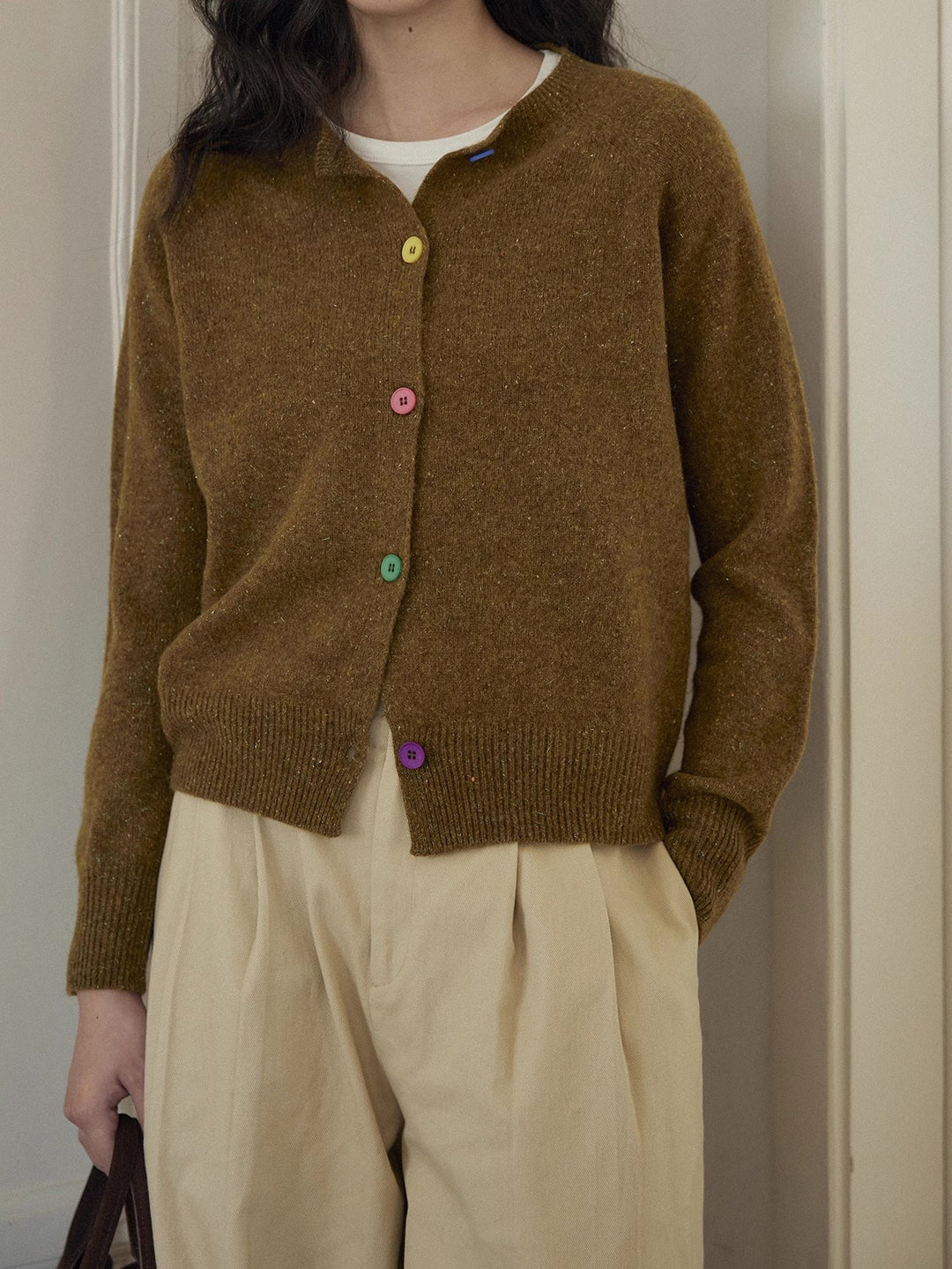 Damen Knopf-Front Strickjacke mit bunten Details Heidi-Mode