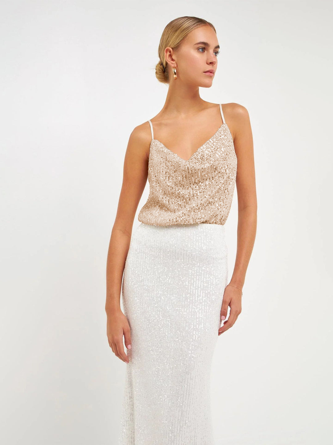 Damen Glitzerndes Spaghettiträgershirt mit V-Ausschnitt Heidi-Mode