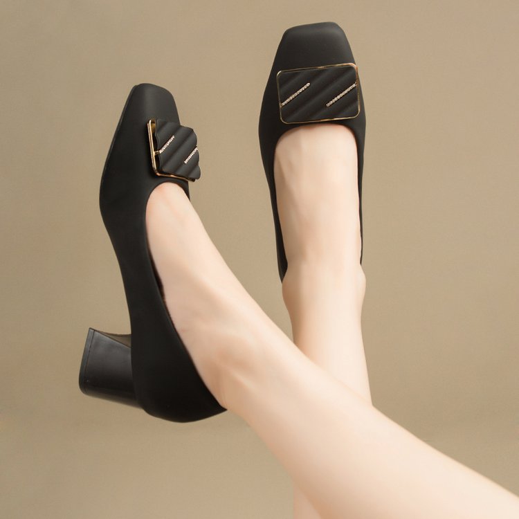 Damen elegante Pumps mit quadratischer Spitze und modischer Schnalle Heidi-Mode