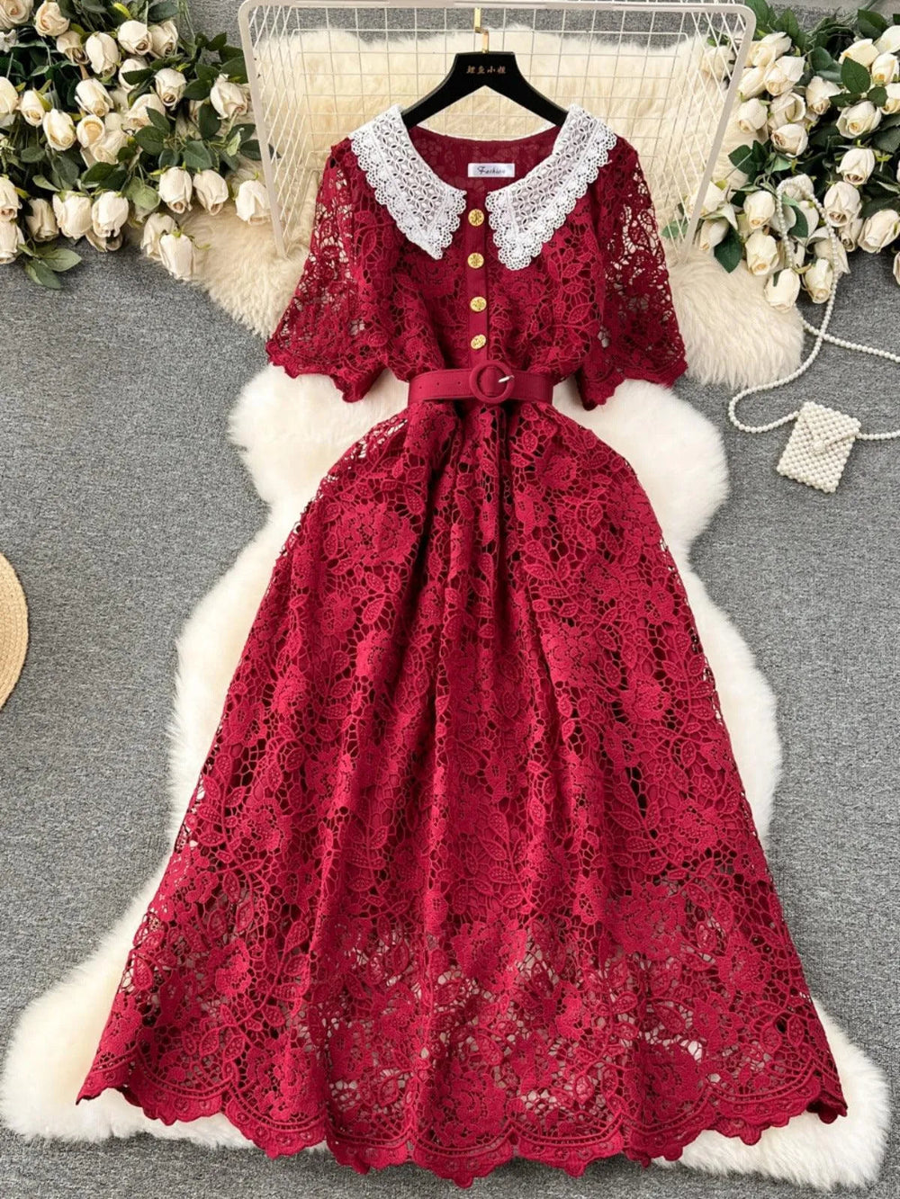 Heidi-Mode | Mittel langes Spitzenkleid