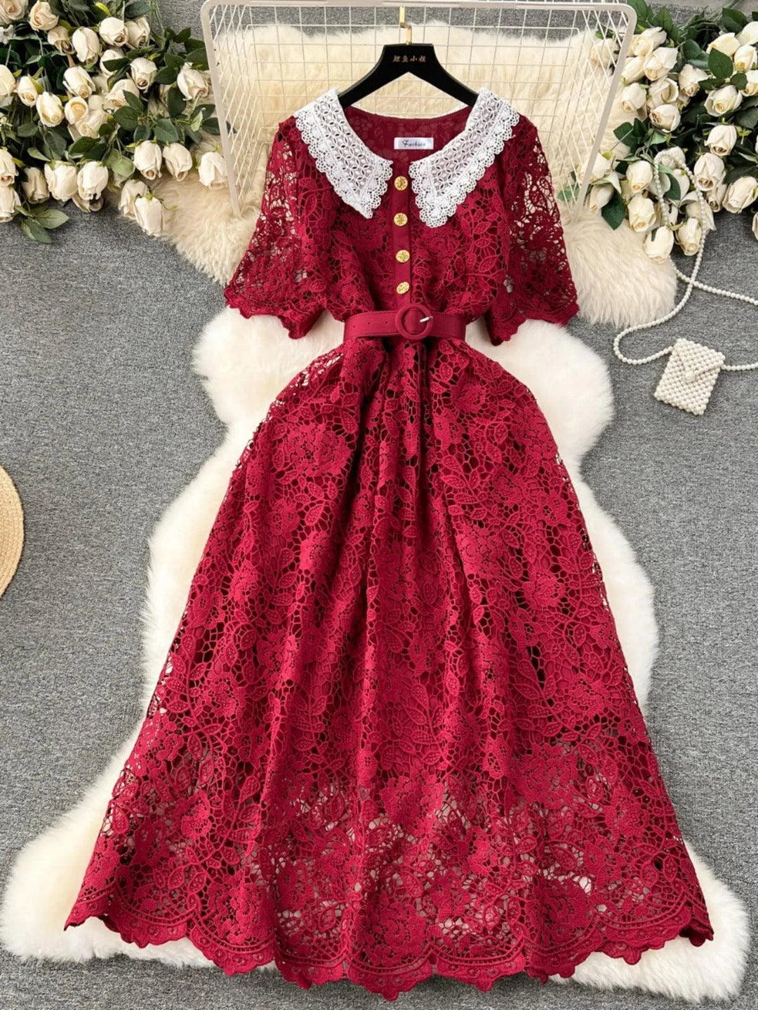 Heidi-Mode | Mittel langes Spitzenkleid