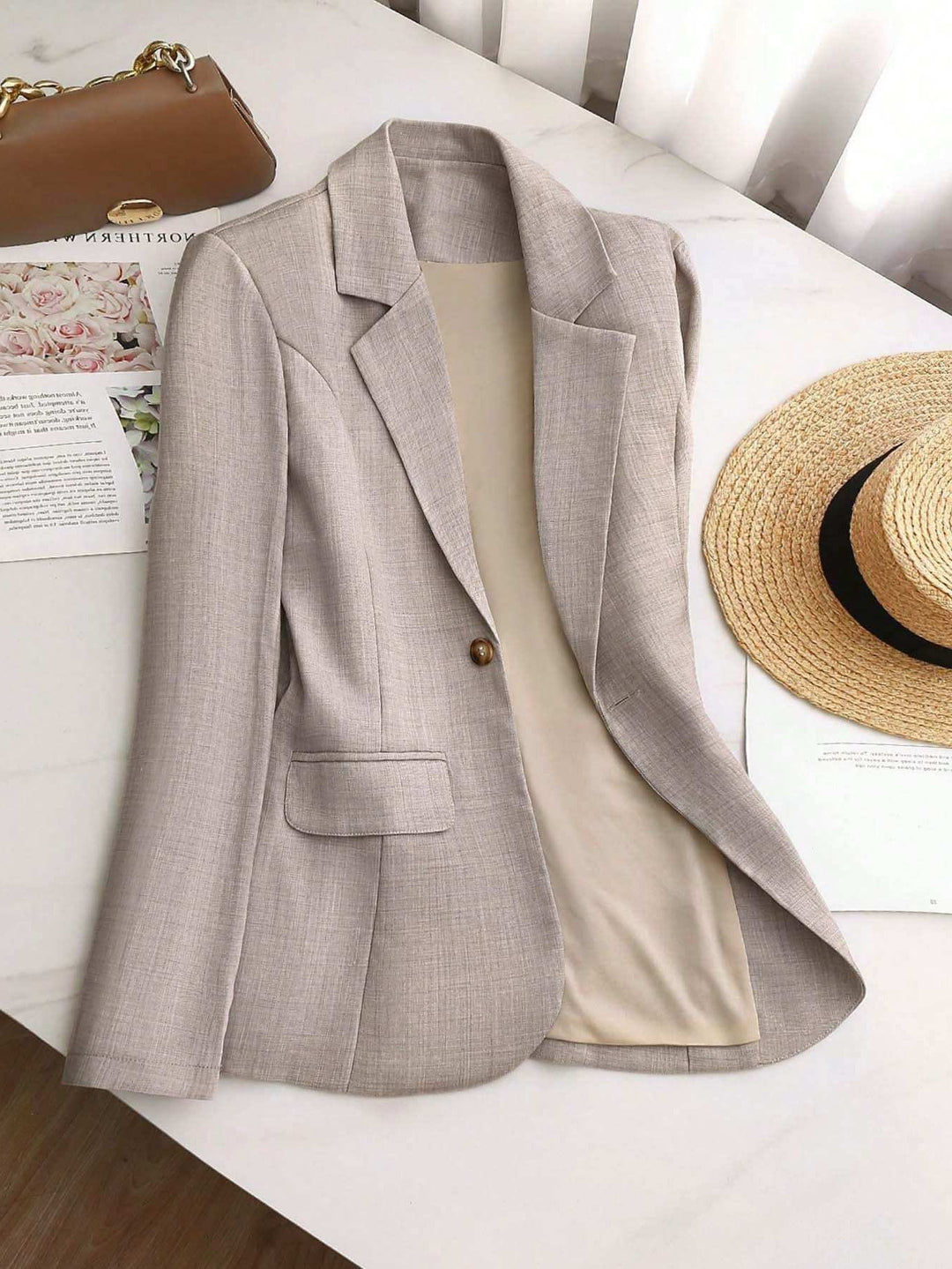 Damen Eleganter und leichter Blazer mit modernem Schnitt und praktischen Taschen Heidi-Mode