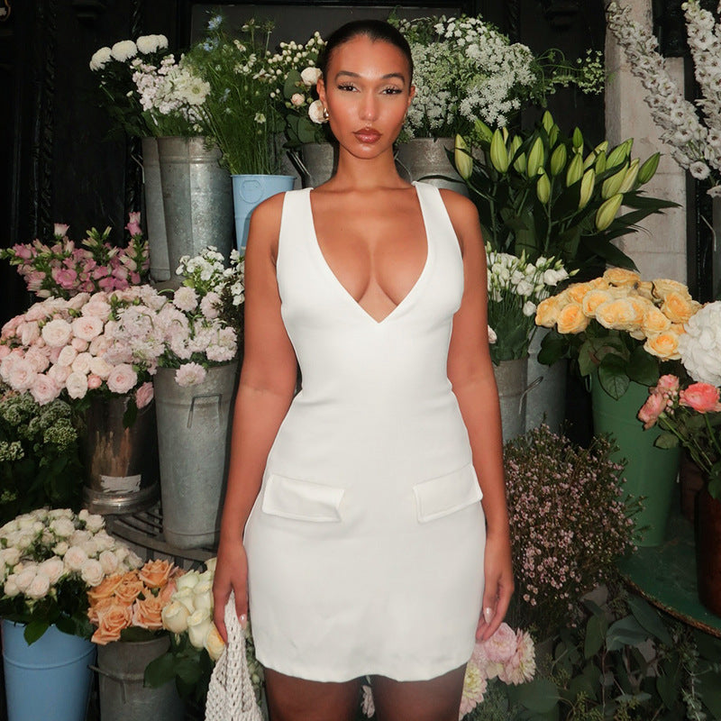 Damen Schlichtes Minikleid mit tiefem V-Ausschnitt und praktischen Taschen Heidi-Mode