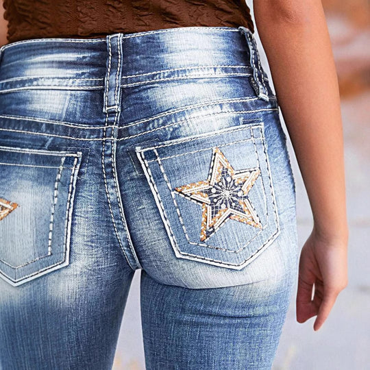 Damen Bootcut Jeans mit auffälligen Rückentaschen Heidi-Mode