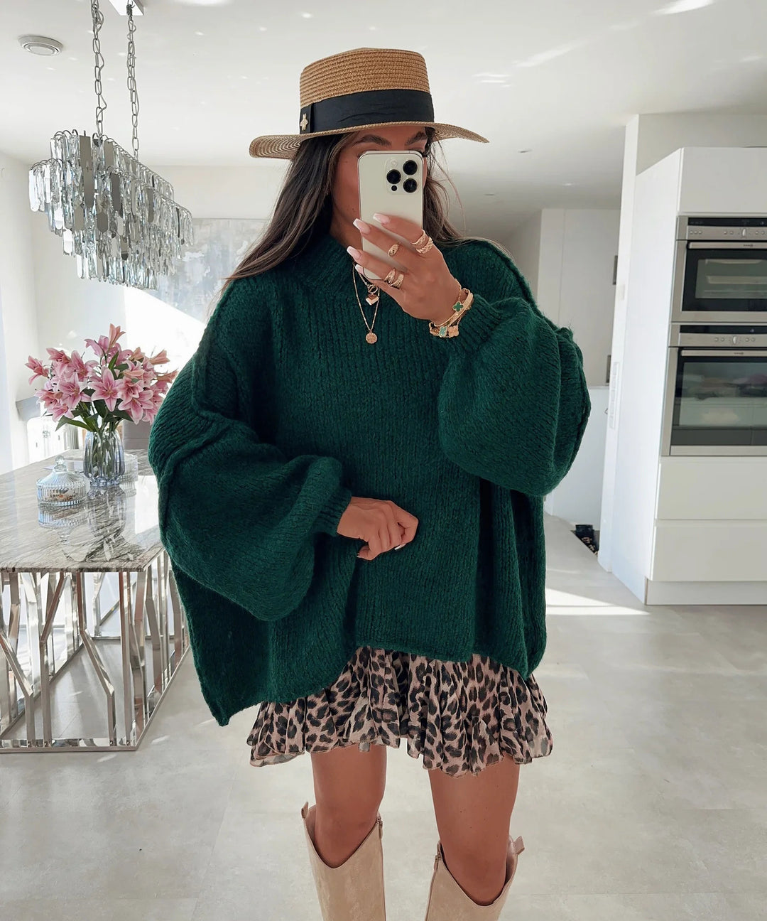 Damen lässiger Oversize Pullover mit hohen Ärmeln und unkonventionellem Schnitt Heidi-Mode