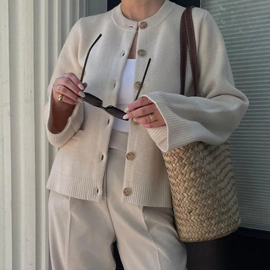Damen Elegante Strickjacke mit weitem Schnitt und Knopfdetails Heidi-Mode