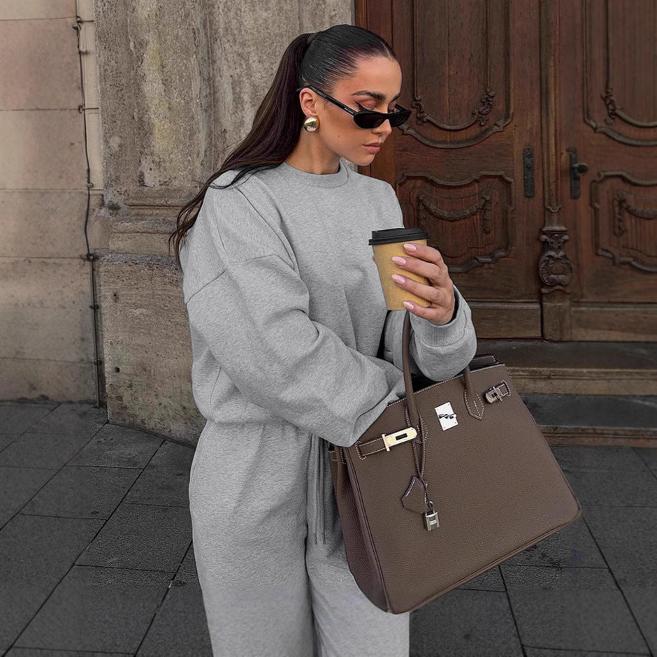 Damen Bequemer Sportanzug mit weitem Schnitt und modischen Details Heidi-Mode