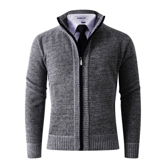 Herren stylische Strickjacke mit hohem Kragen und praktischen Taschen Heidi-Mode