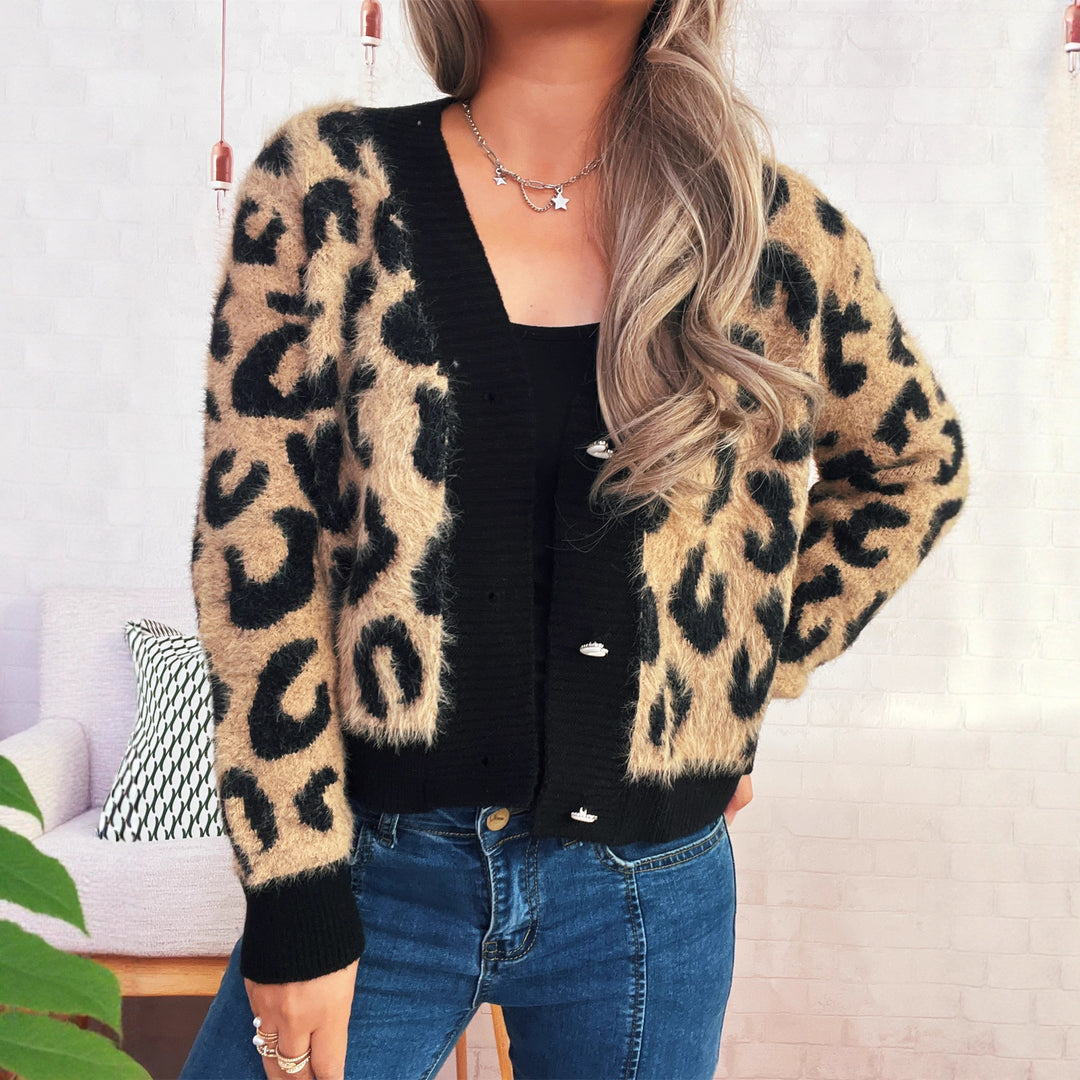 Damen oversized Strickjacke mit tierischem Leopardenmuster und knöpfbarem Design Heidi-Mode