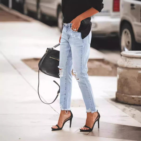Damen Jeanshose mit modischen Destroyed-Details und bequemer Passform Heidi-Mode